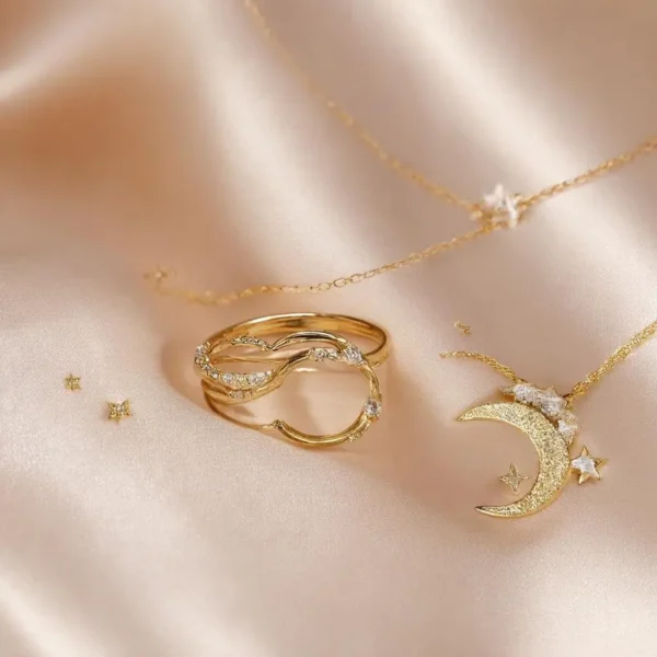 Hug-Inspired Jewelry: The Emotional Keepsake Modern Self-Care Lovers Are Wearing Daily