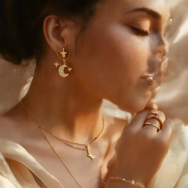 Gold Jewelry as a Love-Luck Ritual: Celestial Pieces for Romance, Confidence & Attraction